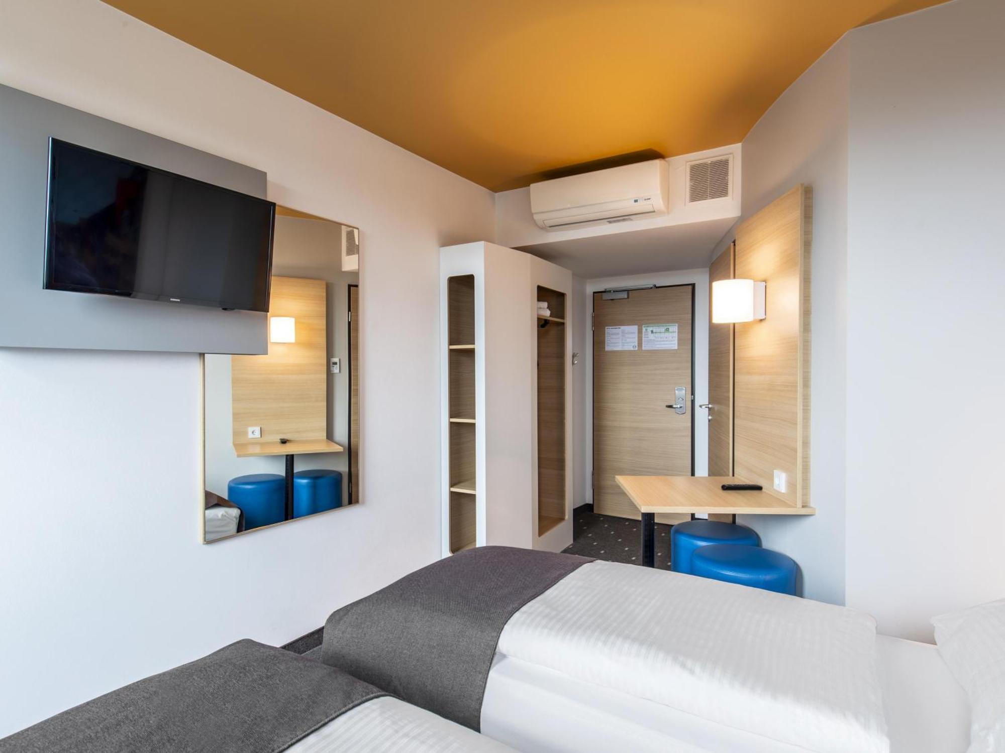 B&B Hotel 兰茨胡特 外观 照片