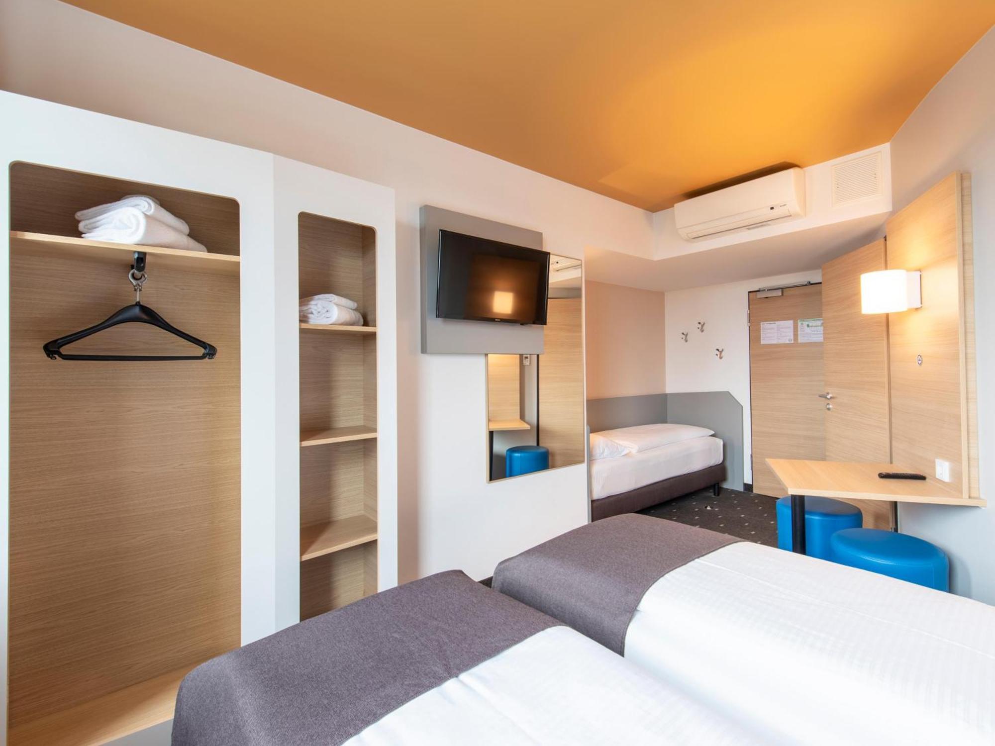 B&B Hotel 兰茨胡特 外观 照片