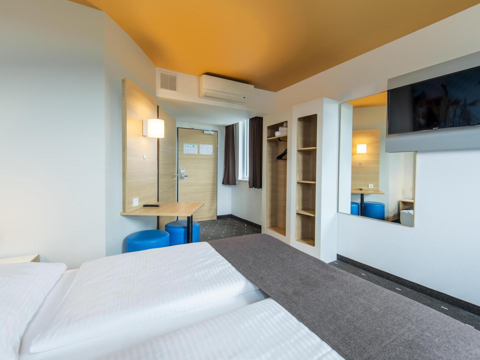 B&B Hotel 兰茨胡特 外观 照片