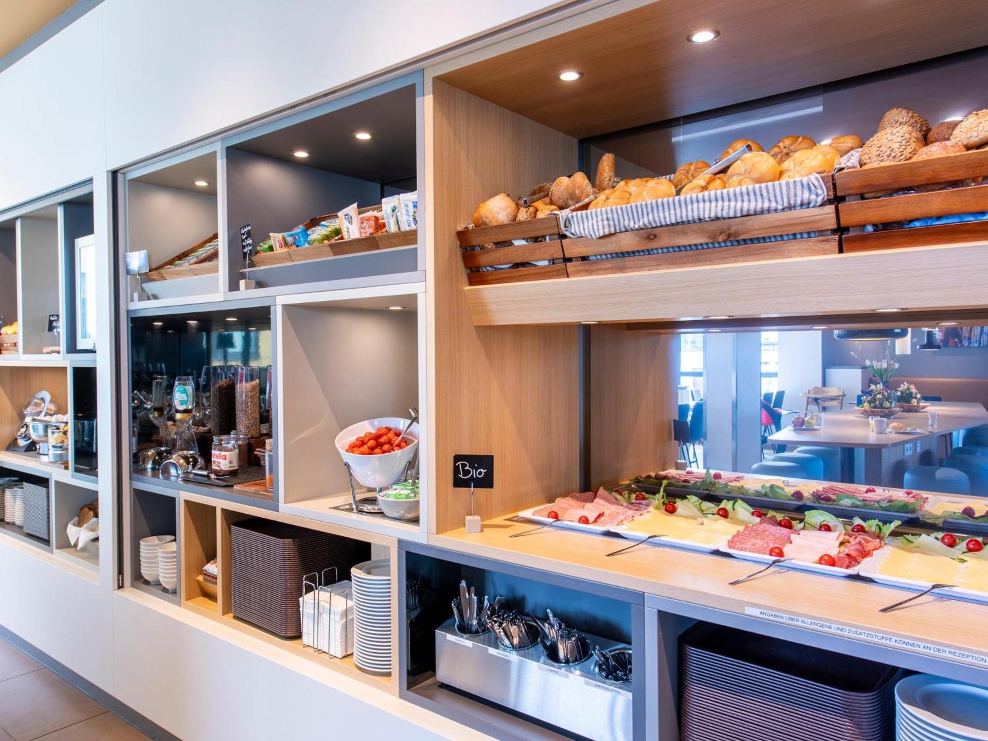 B&B Hotel 兰茨胡特 外观 照片