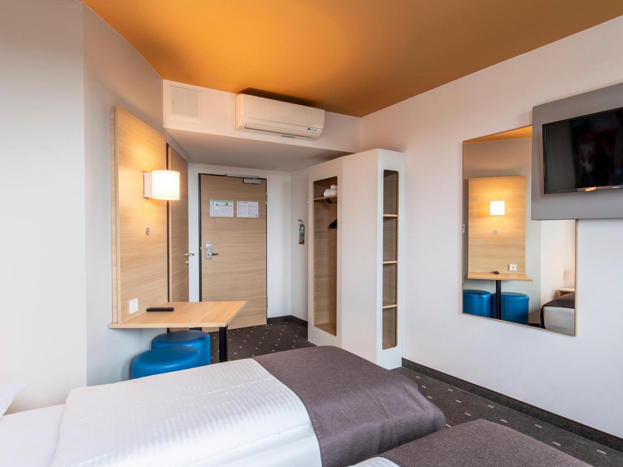 B&B Hotel 兰茨胡特 外观 照片